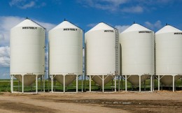 Magnum-G and Magnum-F Smoothwall Hopper Bins
