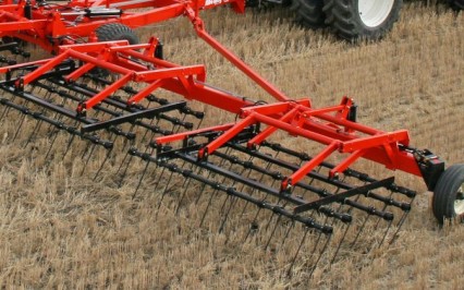 Floating harrow sections