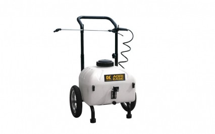 9 Gallon Master Gardener Sprayer