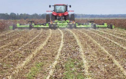 Schulte FX742 Mower/Rotary Cutter in the field