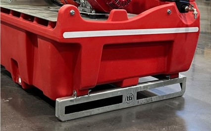 Steel frame with fork pockets 