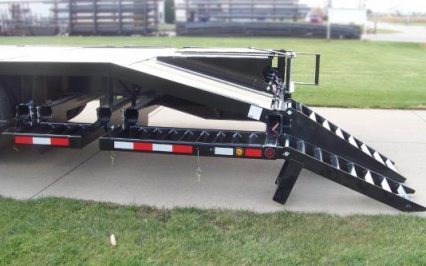 Behnke Semi Sprayer Trailer Side View