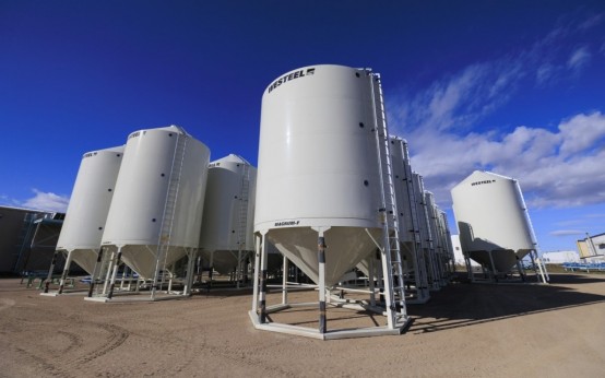 Magnum-G and Magnum-F Smoothwall Hopper Bins